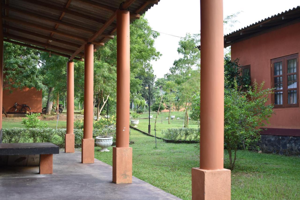 Nil Bawana Nature Resort Udawalawe Exterior photo
